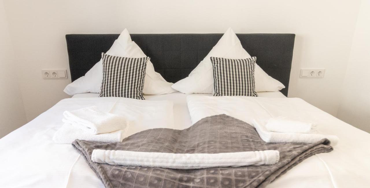 UNIQUE: Zentrumsnahe 2 Zimmerwohnung in Villingen mit Netflix 2 OG Exterior foto
